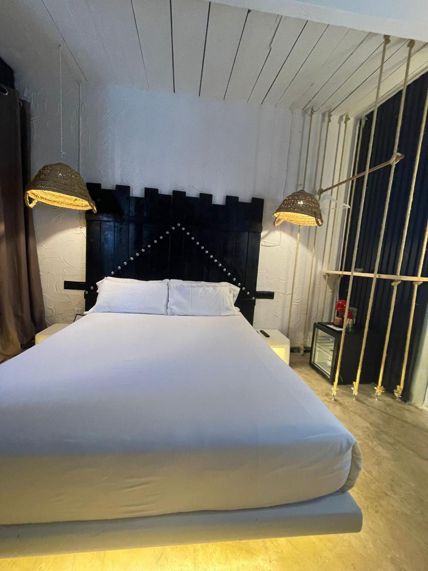 Paiise Hotels Sant Francesc de s'Estany Eksteriør bilde