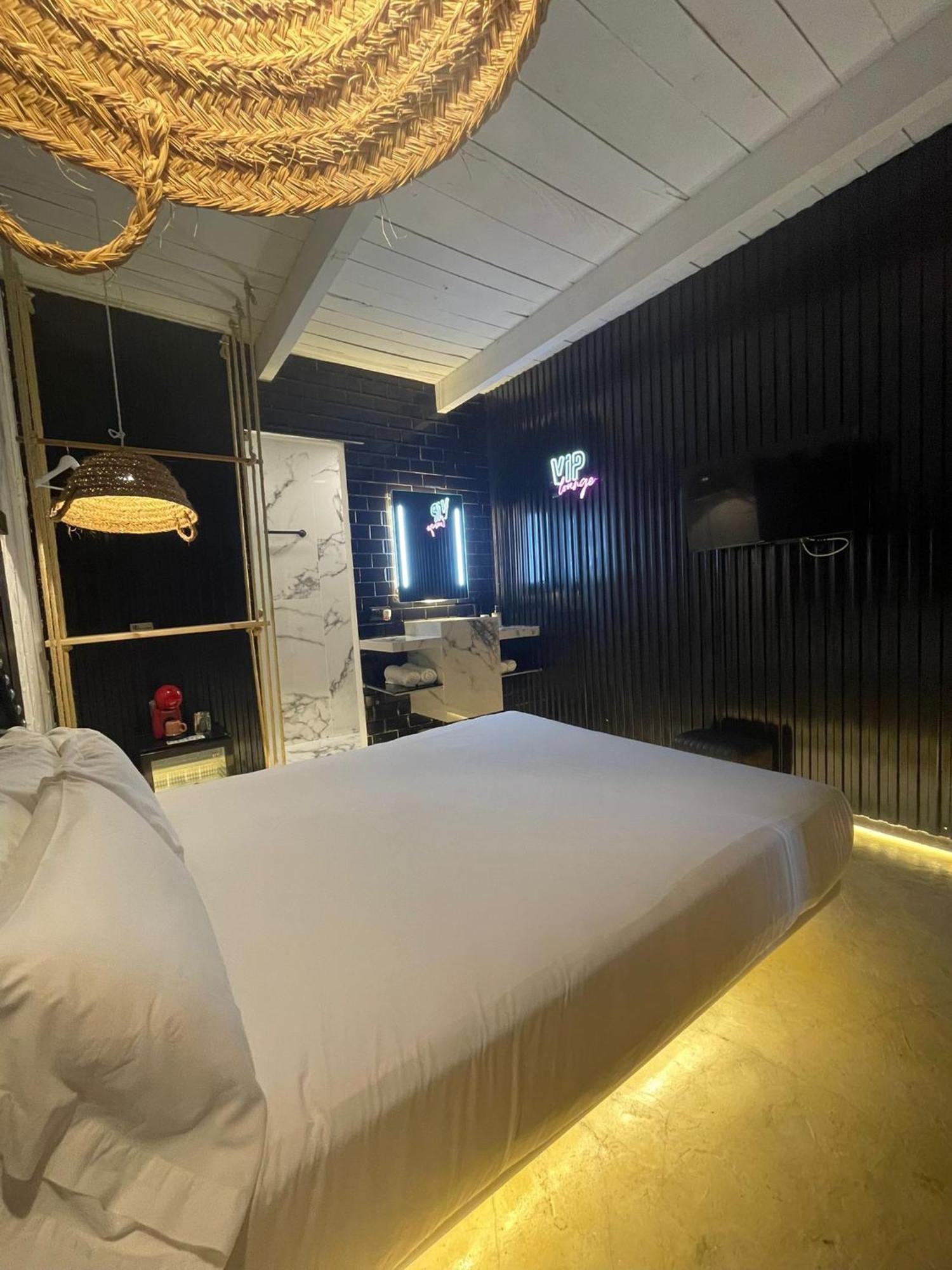 Paiise Hotels Sant Francesc de s'Estany Eksteriør bilde